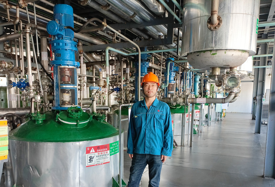 2022年度bibo必博医药金鹰斗争者——黄秋波